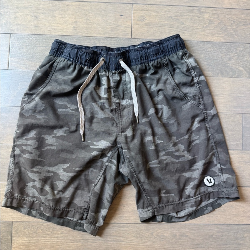 Vuori Kore Short Men Small Camo Performance Stretch Boxer Lined